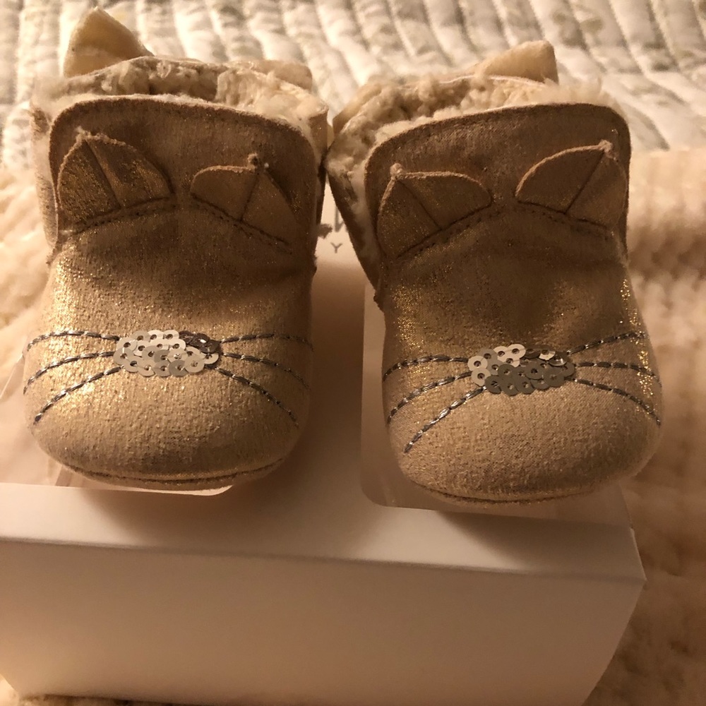 Nicole Miller Fleece Infant Cat Booties